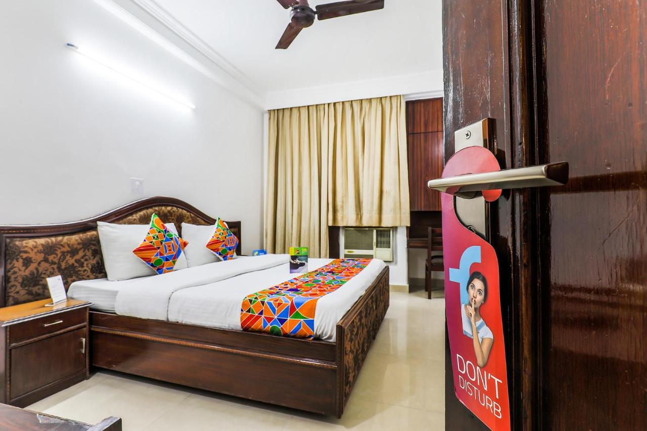 Hotel Fabexpress Hemkunt Mansion Noida Esterno foto